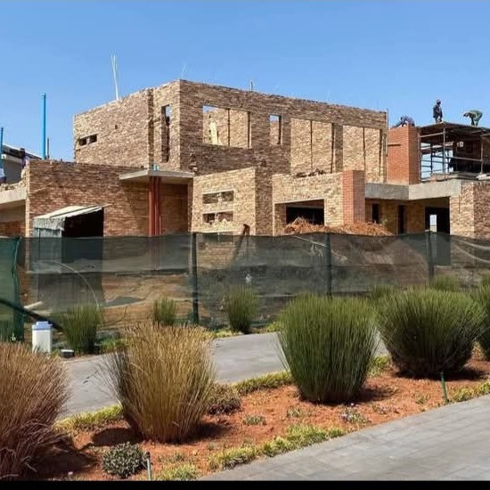 half double-storey 
covered pation